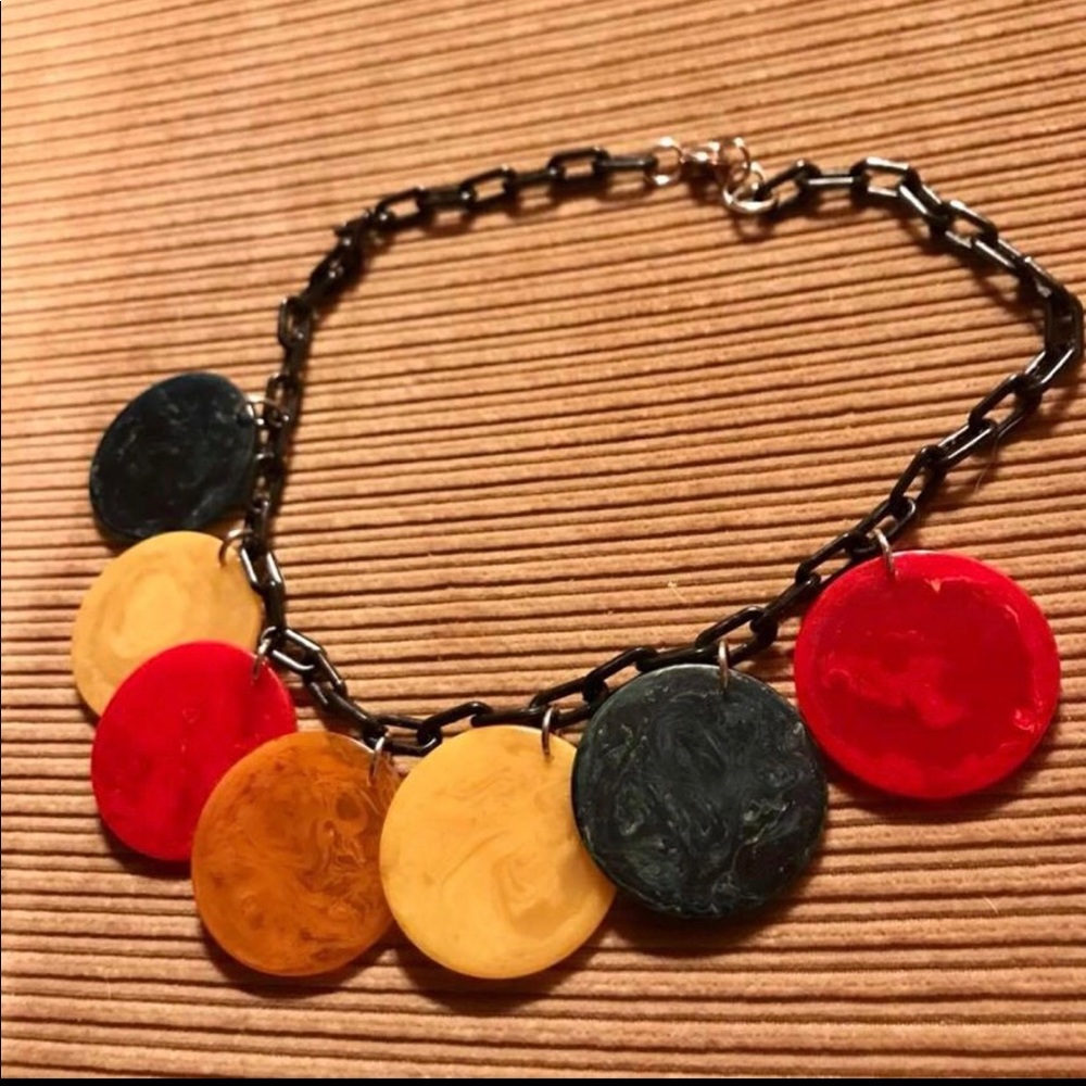 True Vintage 1940’s Bakelite necklace - marbled!